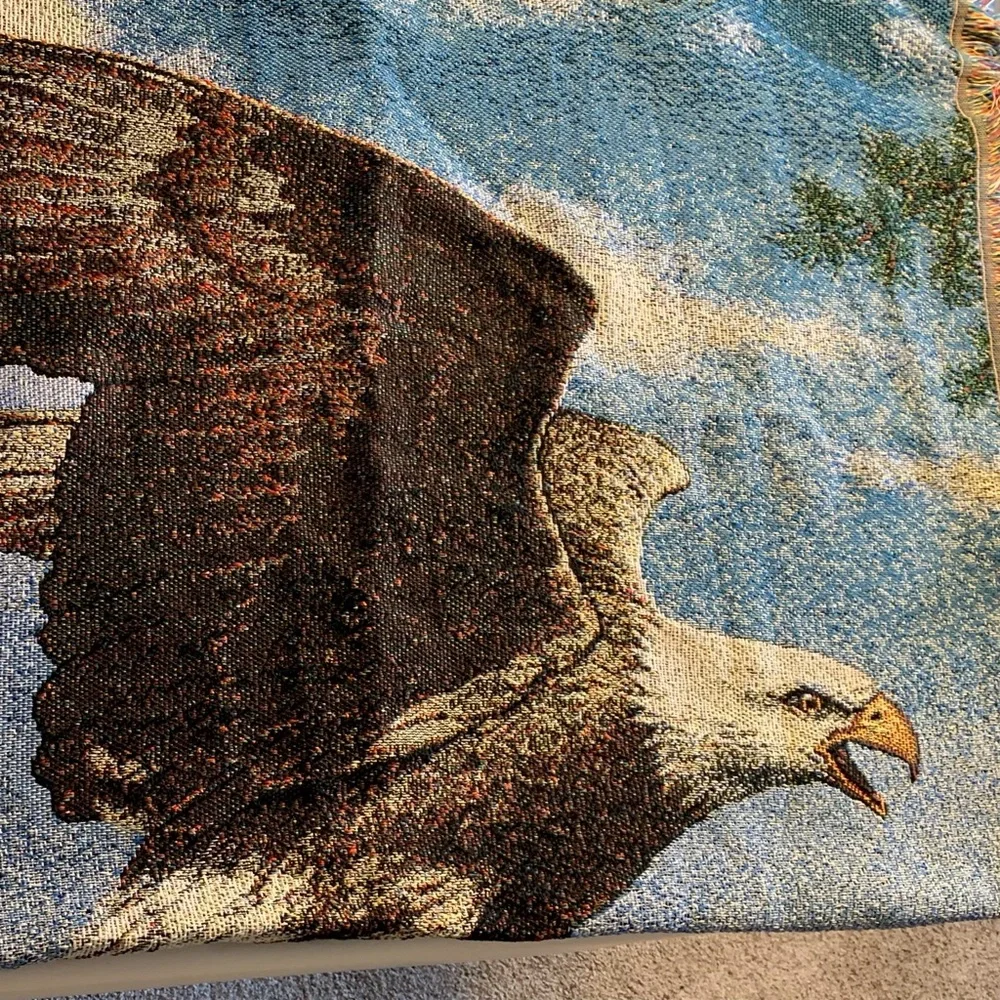 Like-New Wall Tapestry: American Eagle on the Hunt